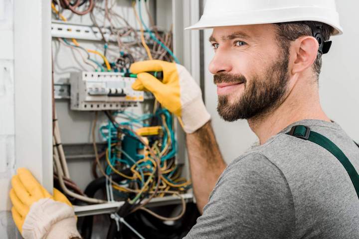 Travaux d’installation électrique Mantes-la-Ville